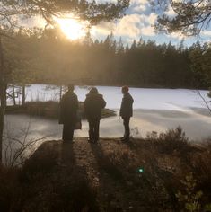 Listening and singing with Stora Horssjön as the ice breaks and echos